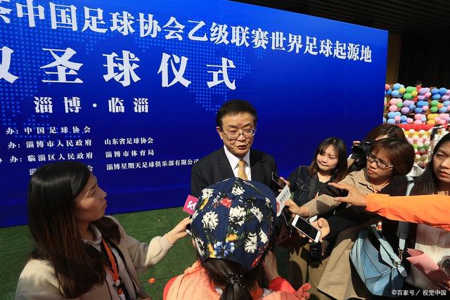 超过5万球迷投票支持迪奥曼德首发，竞争维尼修斯位置